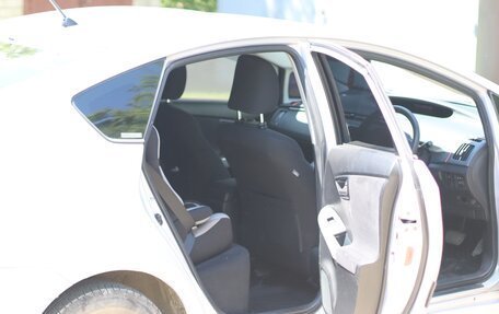 Toyota Prius, 2012 год, 1 050 000 рублей, 11 фотография