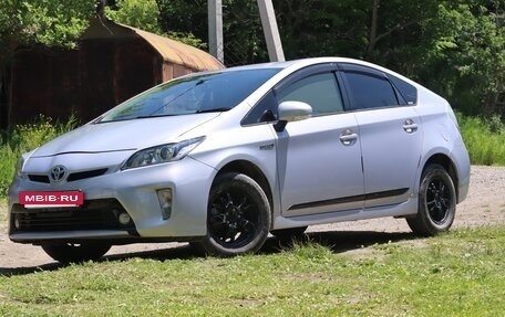 Toyota Prius, 2012 год, 1 050 000 рублей, 5 фотография