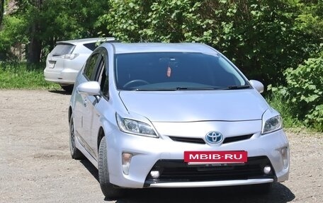 Toyota Prius, 2012 год, 1 050 000 рублей, 9 фотография
