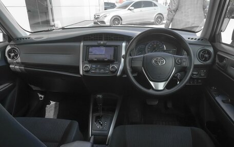 Toyota Corolla, 2018 год, 1 575 000 рублей, 6 фотография