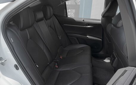 Toyota Camry, 2021 год, 3 360 000 рублей, 7 фотография