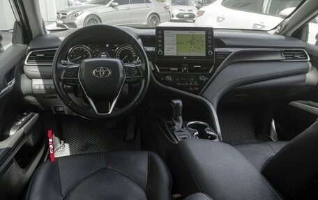 Toyota Camry, 2021 год, 3 360 000 рублей, 6 фотография