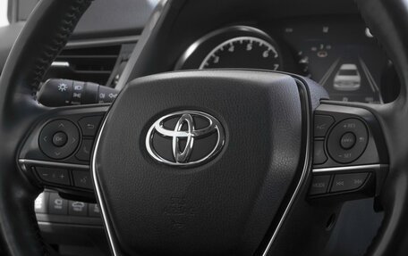 Toyota Camry, 2021 год, 3 360 000 рублей, 24 фотография