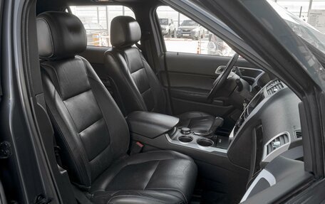 Ford Explorer VI, 2013 год, 1 849 000 рублей, 8 фотография