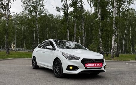Hyundai Solaris II рестайлинг, 2017 год, 1 300 000 рублей, 2 фотография