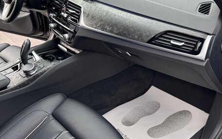 BMW 5 серия, 2019 год, 3 450 000 рублей, 13 фотография