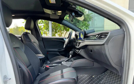 Ford Focus IV, 2022 год, 1 650 035 рублей, 18 фотография