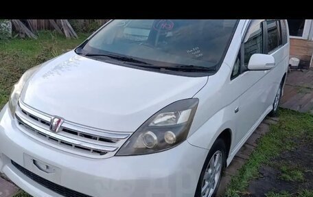Toyota ISis I, 2010 год, 1 600 000 рублей, 14 фотография