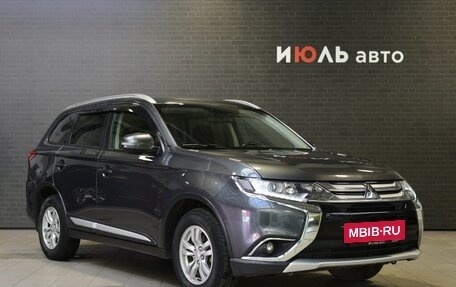 Mitsubishi Outlander III рестайлинг 3, 2018 год, 2 315 000 рублей, 3 фотография