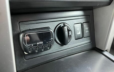 Toyota Land Cruiser Prado 150 рестайлинг 2, 2012 год, 2 500 000 рублей, 22 фотография
