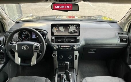 Toyota Land Cruiser Prado 150 рестайлинг 2, 2012 год, 2 500 000 рублей, 29 фотография