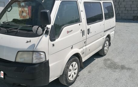 Mazda Bongo IV, 2002 год, 600 000 рублей, 2 фотография