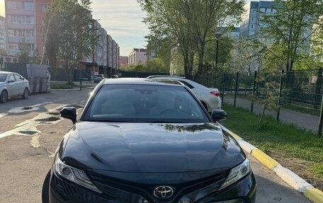 Toyota Camry, 2019 год, 2 800 000 рублей, 1 фотография