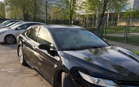 Toyota Camry, 2019 год, 2 800 000 рублей, 3 фотография