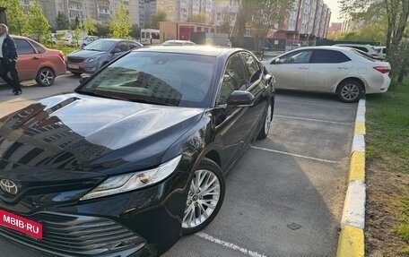 Toyota Camry, 2019 год, 2 800 000 рублей, 8 фотография