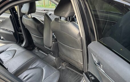 Toyota Camry, 2019 год, 2 800 000 рублей, 29 фотография