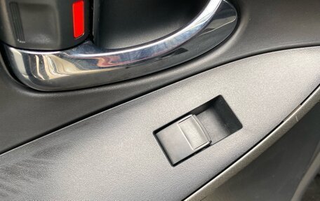 Toyota RAV4, 2011 год, 1 375 000 рублей, 24 фотография