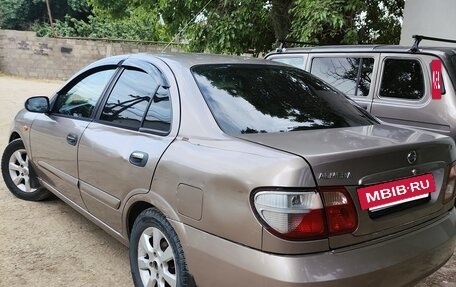 Nissan Almera, 2005 год, 300 000 рублей, 2 фотография