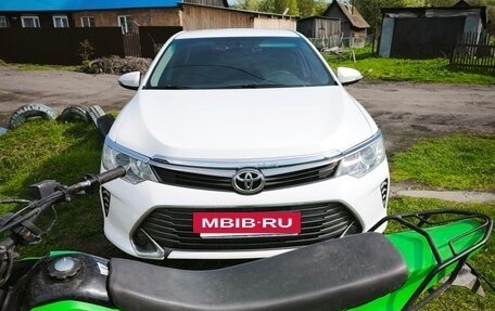 Toyota Camry, 2016 год, 1 950 000 рублей, 7 фотография