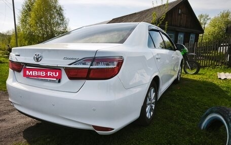 Toyota Camry, 2016 год, 1 950 000 рублей, 12 фотография