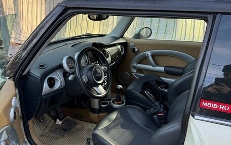 MINI Hatch, 2004 год, 600 000 рублей, 4 фотография