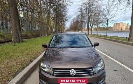 Volkswagen Polo VI (EU Market), 2015 год, 898 000 рублей, 2 фотография