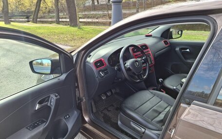 Volkswagen Polo VI (EU Market), 2015 год, 898 000 рублей, 10 фотография