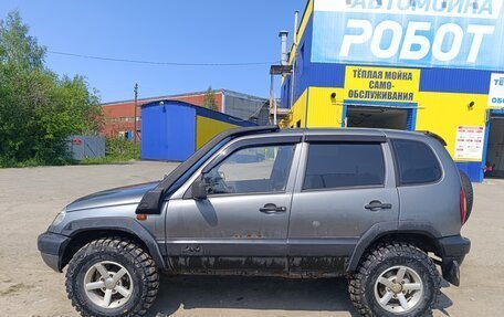Chevrolet Niva I рестайлинг, 2005 год, 230 000 рублей, 1 фотография