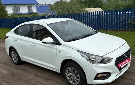 Hyundai Solaris II рестайлинг, 2018 год, 1 100 000 рублей, 2 фотография