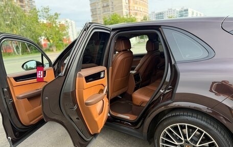 Porsche Cayenne III, 2021 год, 11 000 000 рублей, 18 фотография