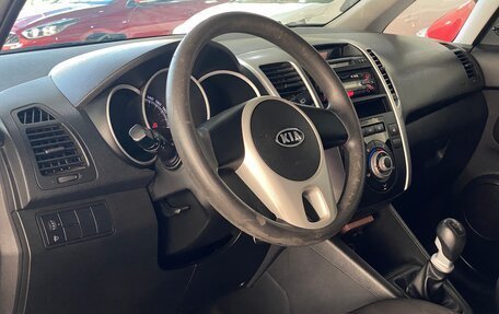 KIA Venga I, 2011 год, 669 000 рублей, 9 фотография