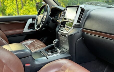 Toyota Land Cruiser 200, 2016 год, 4 600 000 рублей, 14 фотография