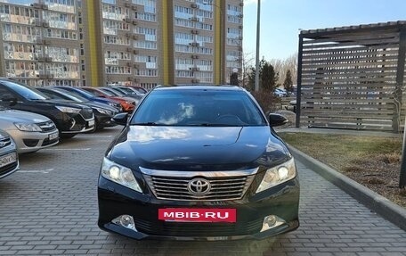 Toyota Camry, 2012 год, 1 680 000 рублей, 2 фотография