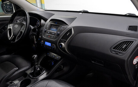 Hyundai ix35 I рестайлинг, 2013 год, 1 097 000 рублей, 15 фотография