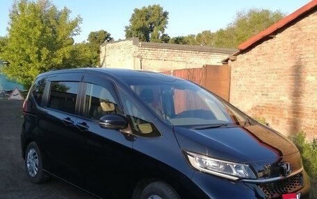 Honda Freed II, 2019 год, 1 800 000 рублей, 1 фотография