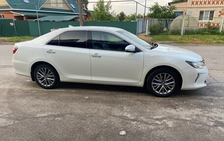 Toyota Camry, 2017 год, 2 270 000 рублей, 6 фотография