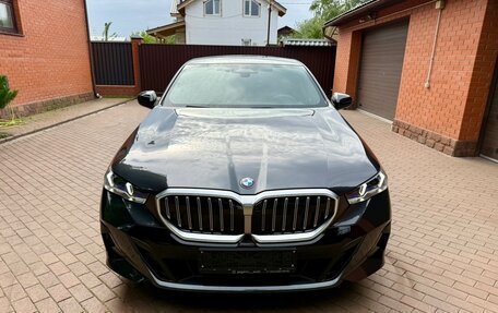 BMW 5 серия, 2025 год, 8 650 000 рублей, 2 фотография