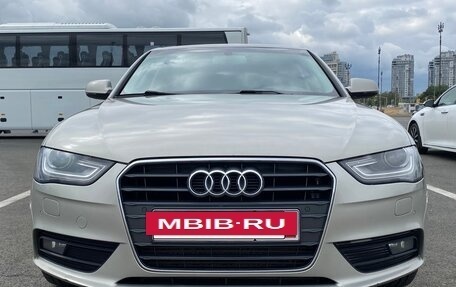 Audi A4, 2013 год, 1 345 000 рублей, 10 фотография