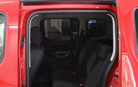 Peugeot Rifter I, 2018 год, 1 799 900 рублей, 14 фотография