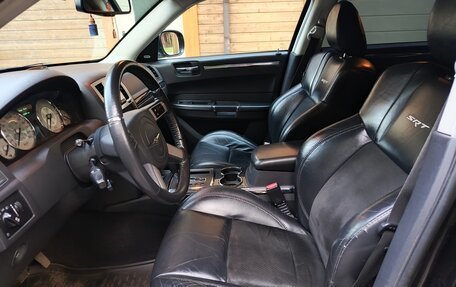 Chrysler 300C II, 2010 год, 2 150 000 рублей, 14 фотография