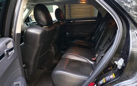 Chrysler 300C II, 2010 год, 2 150 000 рублей, 11 фотография