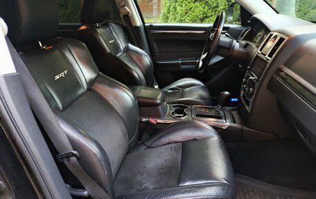 Chrysler 300C II, 2010 год, 2 150 000 рублей, 16 фотография