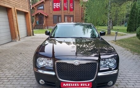 Chrysler 300C II, 2010 год, 2 150 000 рублей, 5 фотография