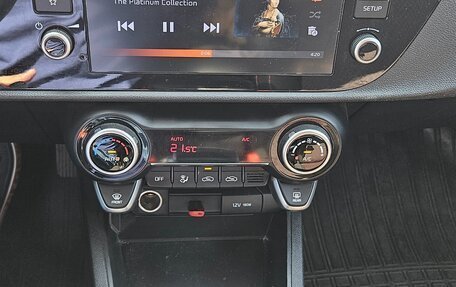KIA Rio IV, 2021 год, 1 778 000 рублей, 12 фотография