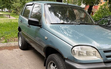 Chevrolet Niva I рестайлинг, 2005 год, 200 000 рублей, 2 фотография