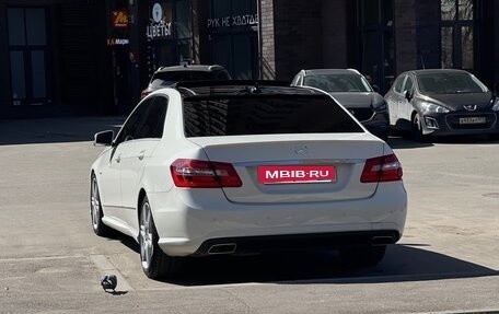 Mercedes-Benz E-Класс, 2012 год, 1 700 000 рублей, 3 фотография