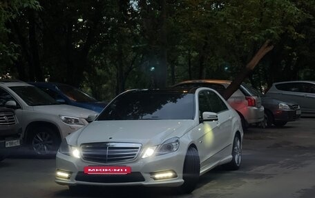 Mercedes-Benz E-Класс, 2012 год, 1 700 000 рублей, 17 фотография