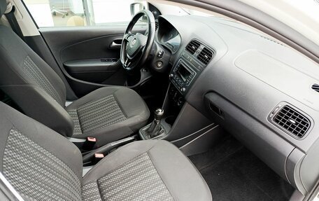 Volkswagen Polo VI (EU Market), 2015 год, 700 000 рублей, 13 фотография