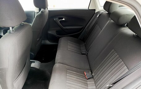 Volkswagen Polo VI (EU Market), 2015 год, 700 000 рублей, 15 фотография