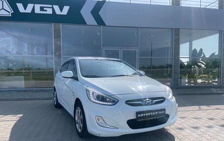 Hyundai Solaris II рестайлинг, 2013 год, 798 000 рублей, 2 фотография